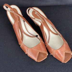 New Naturalizer Whistler women’s sling back dress shoes